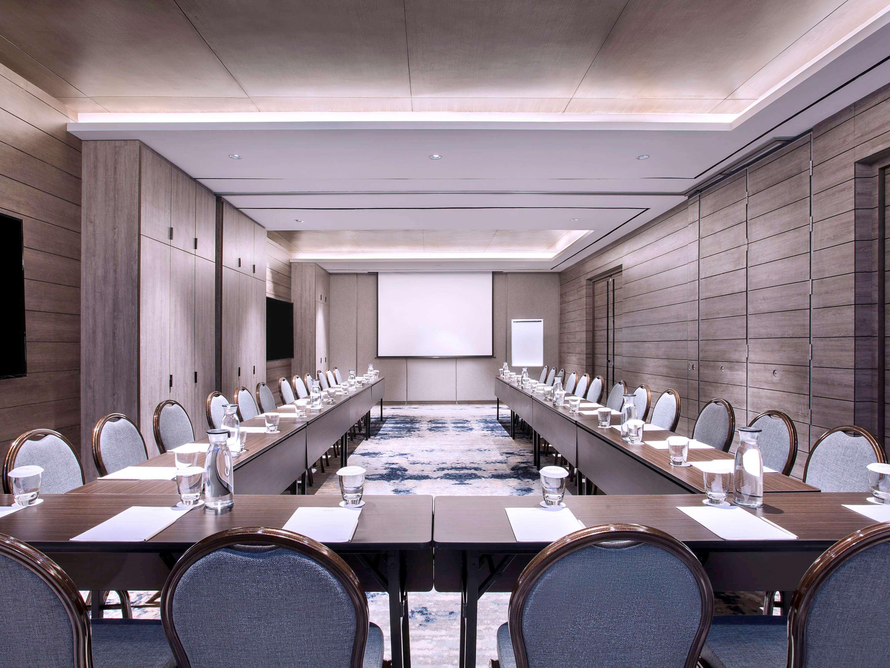Mercure Tangerang Bsd City Экстерьер фото