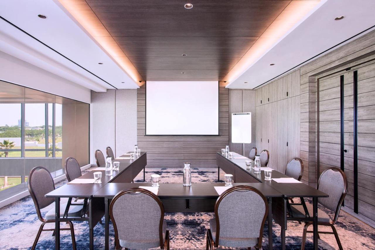 Mercure Tangerang Bsd City Экстерьер фото