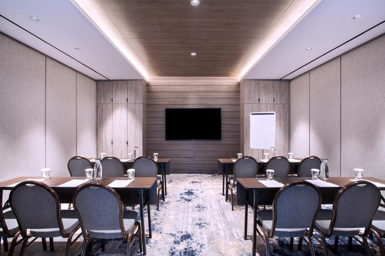 Mercure Tangerang Bsd City Экстерьер фото
